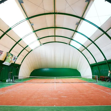 Aldeamento Turístico Osrodek Ukazia *