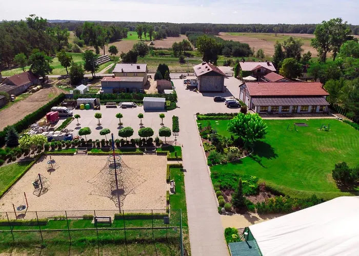 Aldeamento Turístico Osrodek Ukazia *